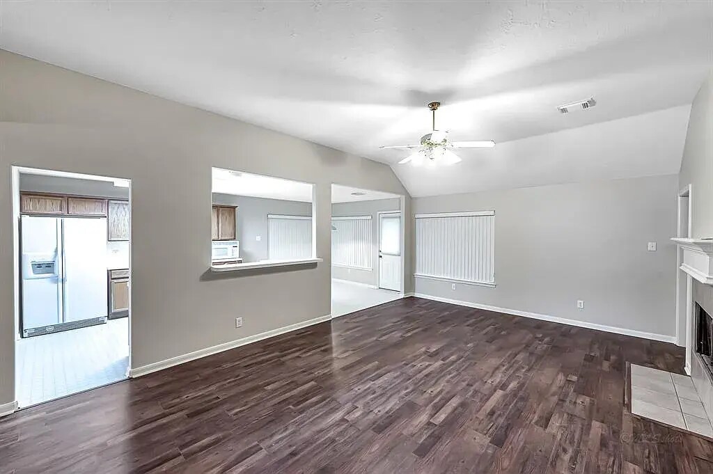 Building Photo - 3315 Candlepine Dr