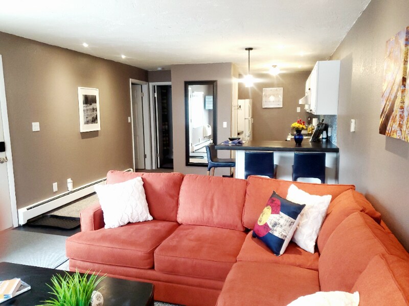 Building Photo - 857 S Van Gordon Ct