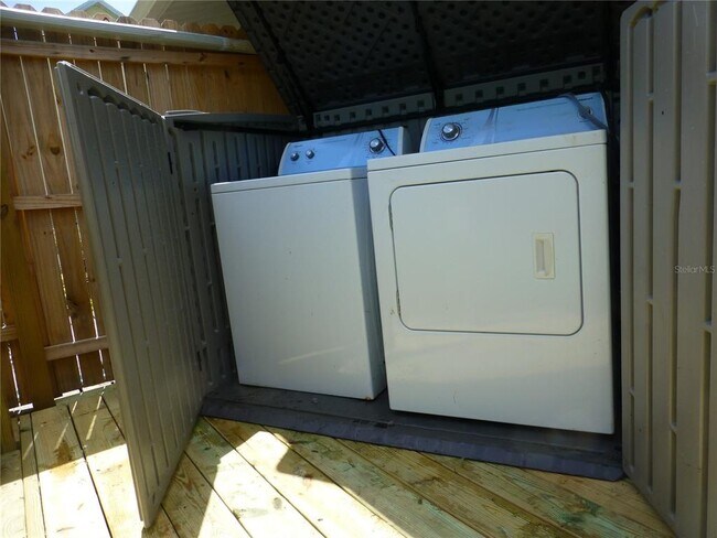 Building Photo - 197 Highland Rd