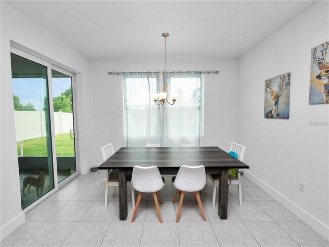 Building Photo - 6564 Great Bear Dr