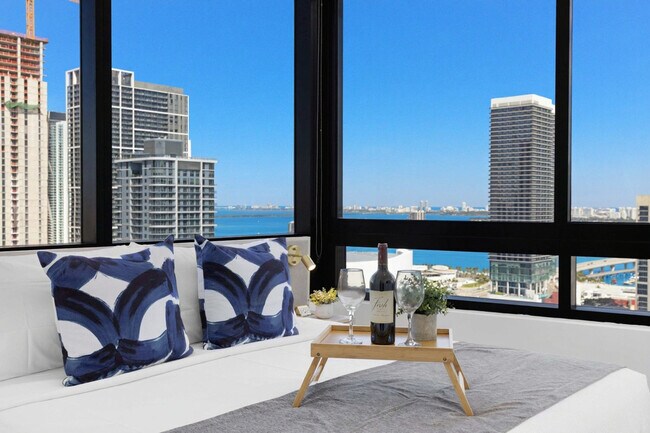 Building Photo - 225 N Miami Ave