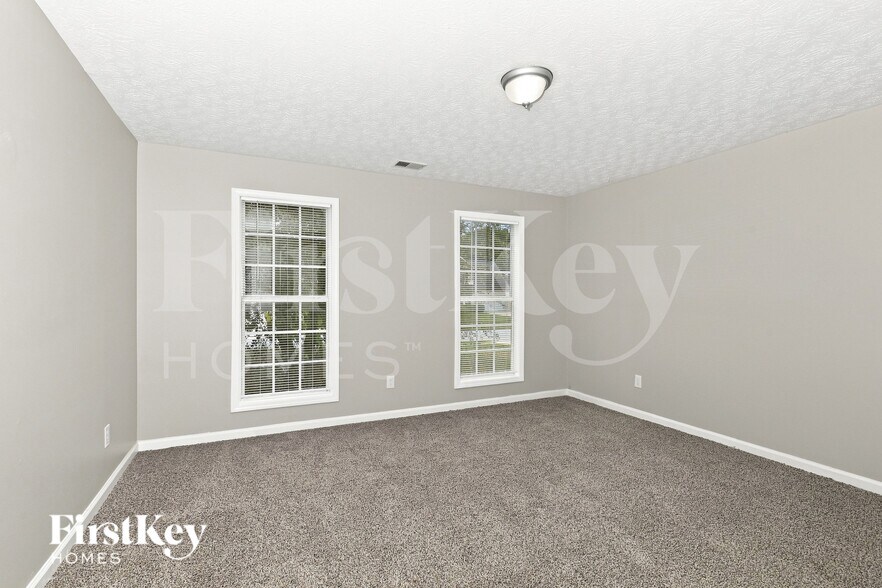 Building Photo - 10735 Starling Trail