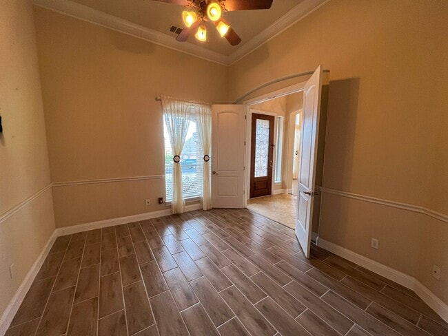 Building Photo - The Ridge at Alta Vista