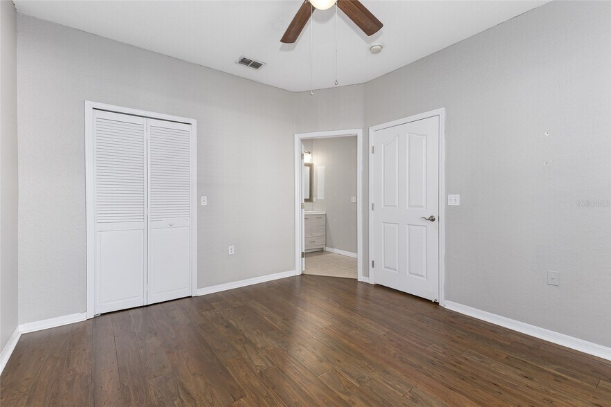 Building Photo - 1175 Lake Shadow Cir