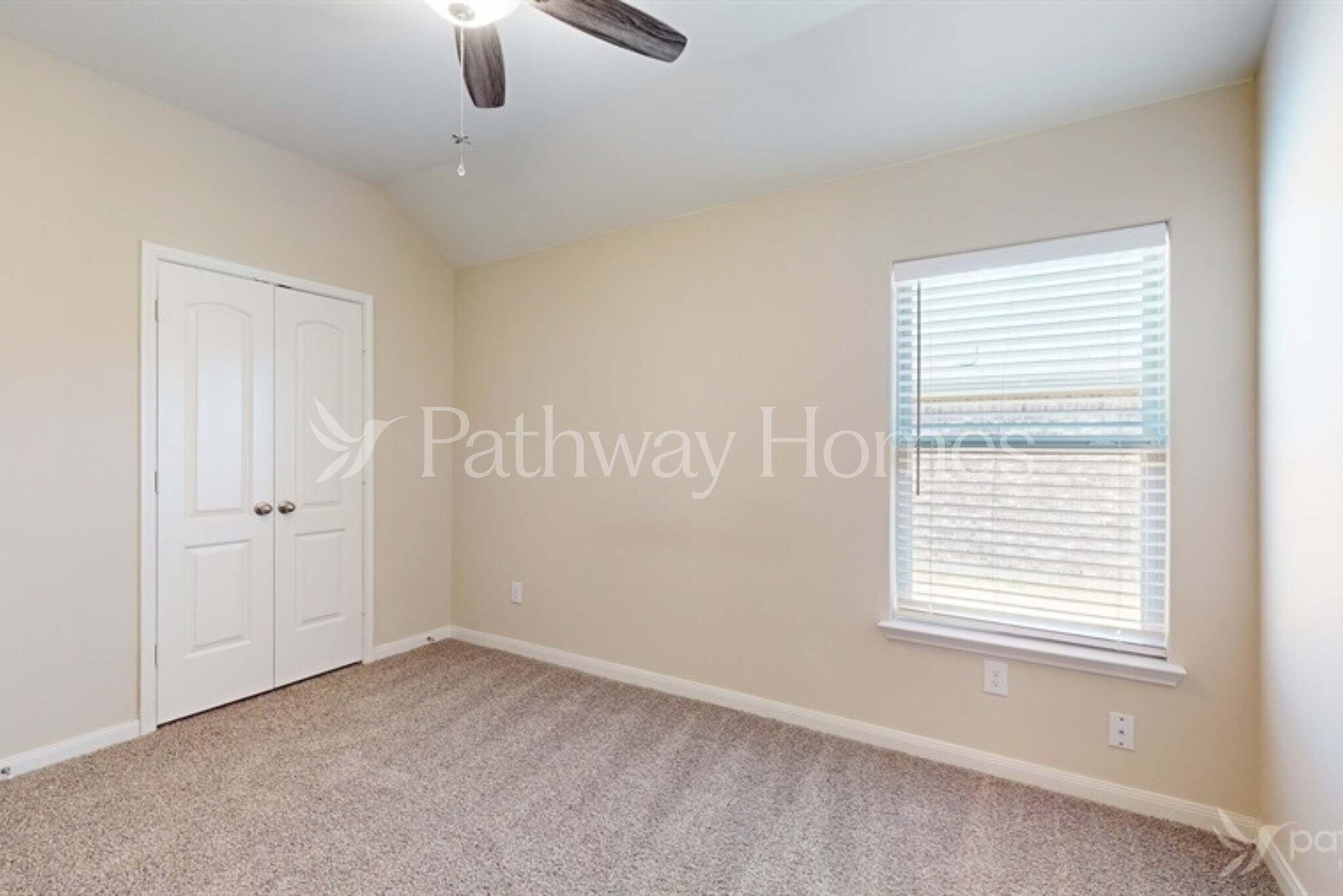 Building Photo - 1712 Blue Water Ct