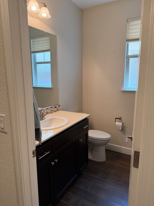 Building Photo - 4668 Lue Ln