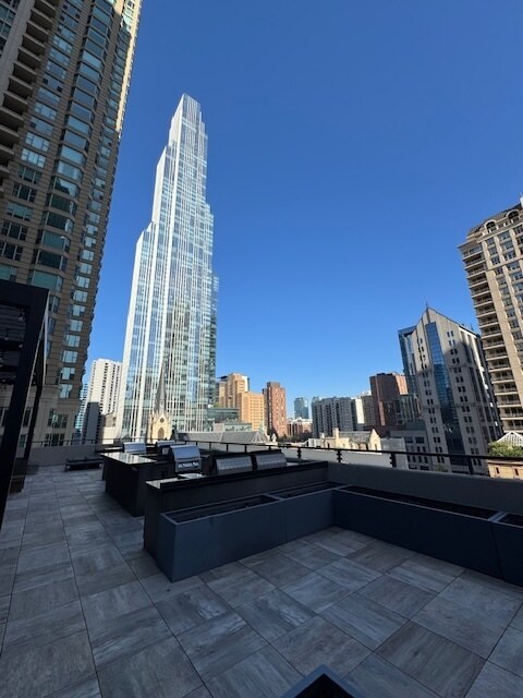 Building Photo - 30 E Huron St