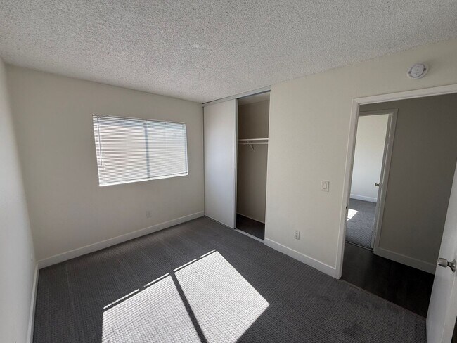 Building Photo - 4 Bedroom, 2 Bath Home with Large Yard + Two Car Garage