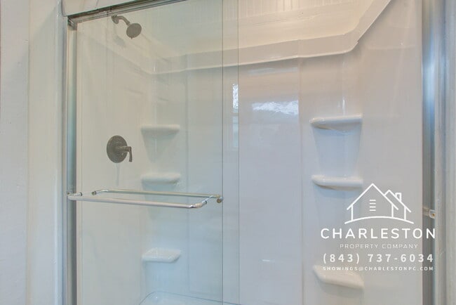 Building Photo - 2607 Madden Dr