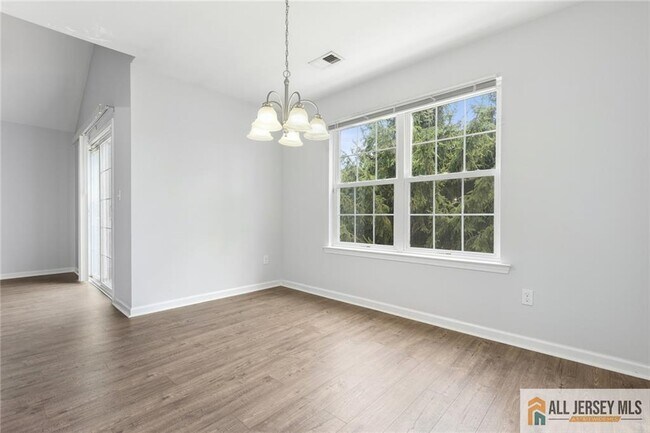 Building Photo - 2602 Cypress Ln