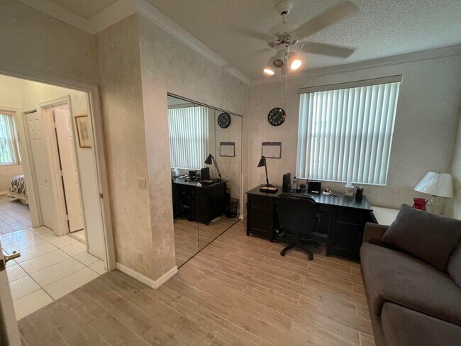 Building Photo - 7941 Laina Ln