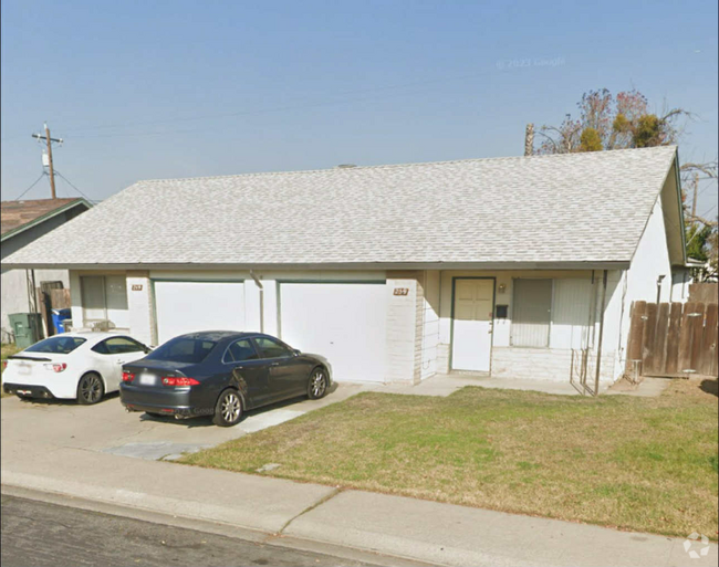 Building Photo - 249 Frances St