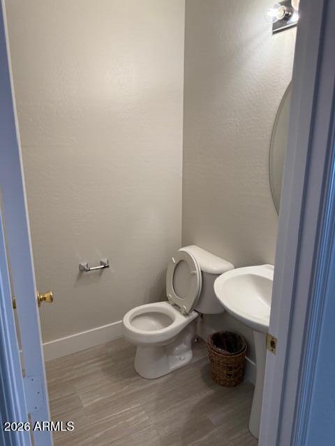 Building Photo - 7042 W Mercer Ln