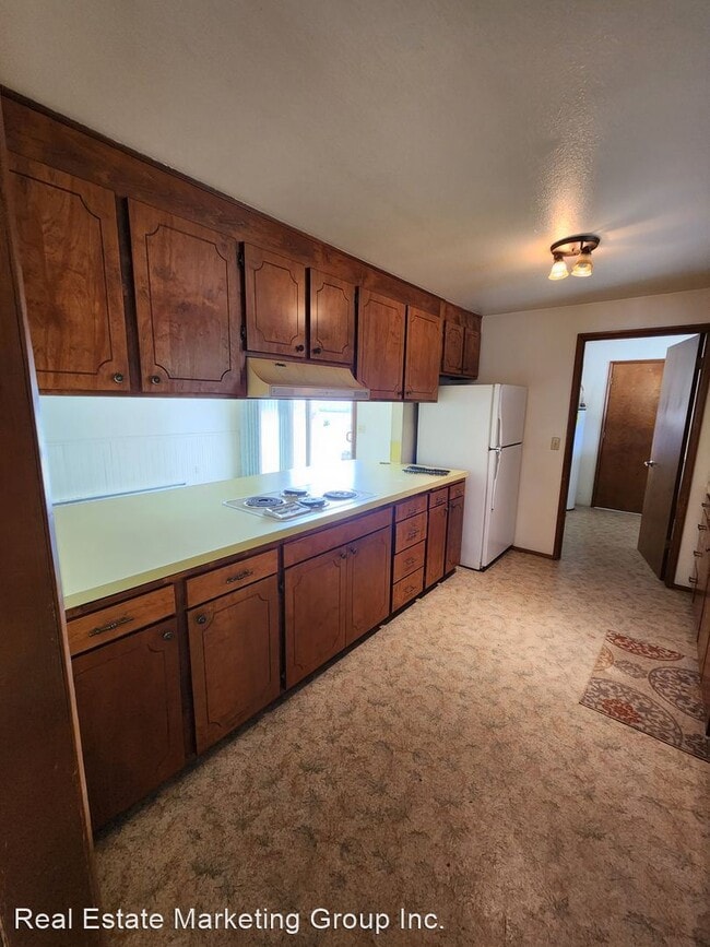 Building Photo - 3 br, 2 bath House - 2412 Eureka Ave