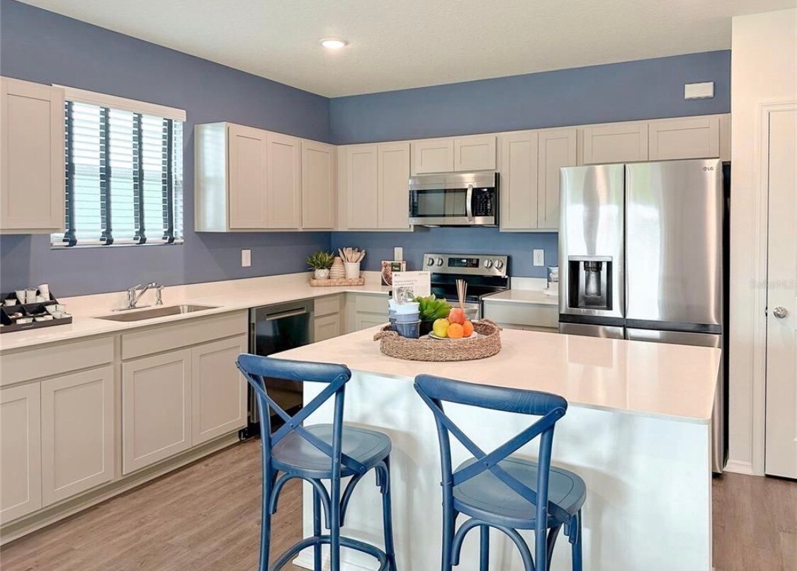 Building Photo - 4425 Boxelder Ave