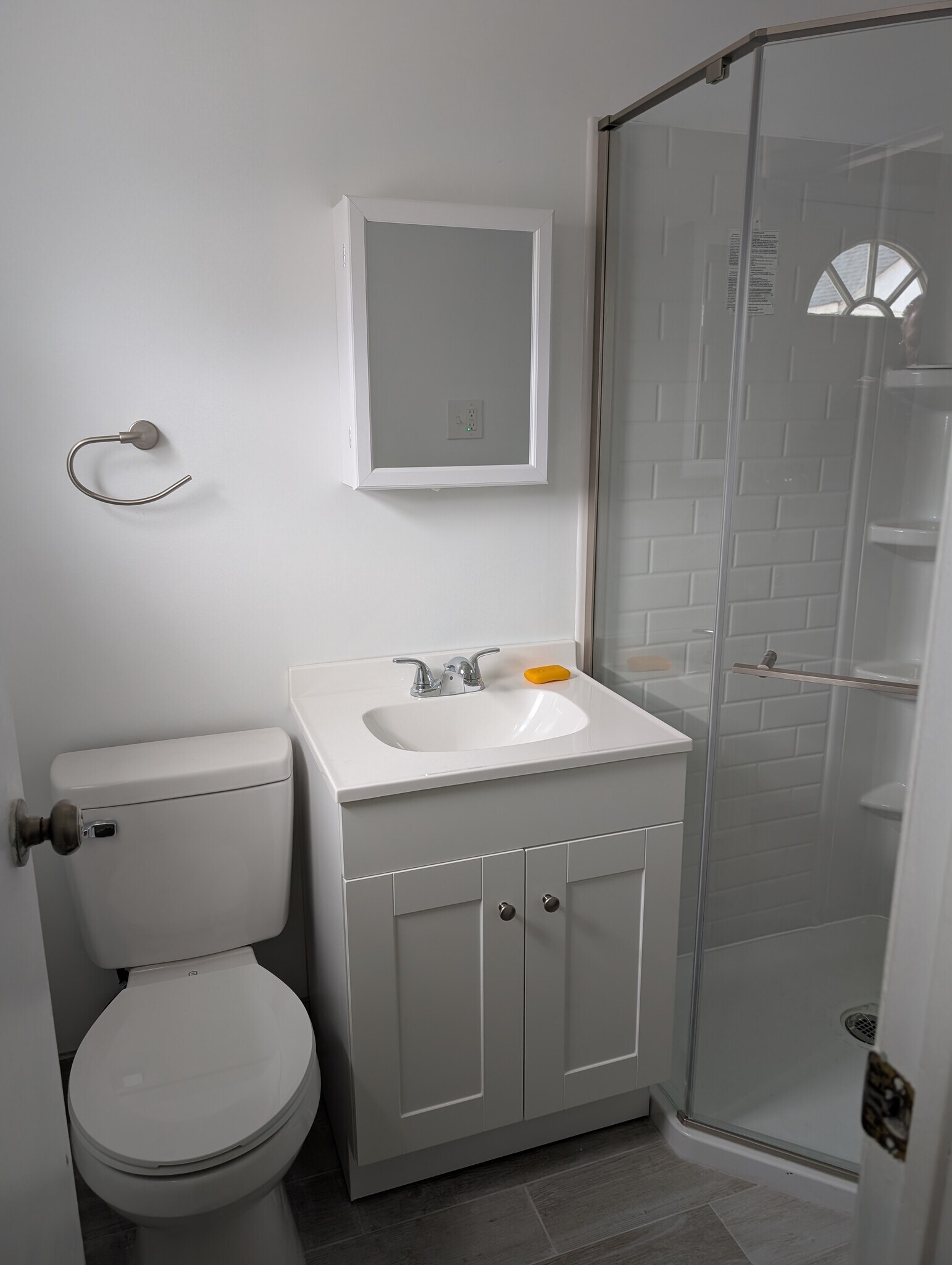 Building Photo - 136 Duffy Ave