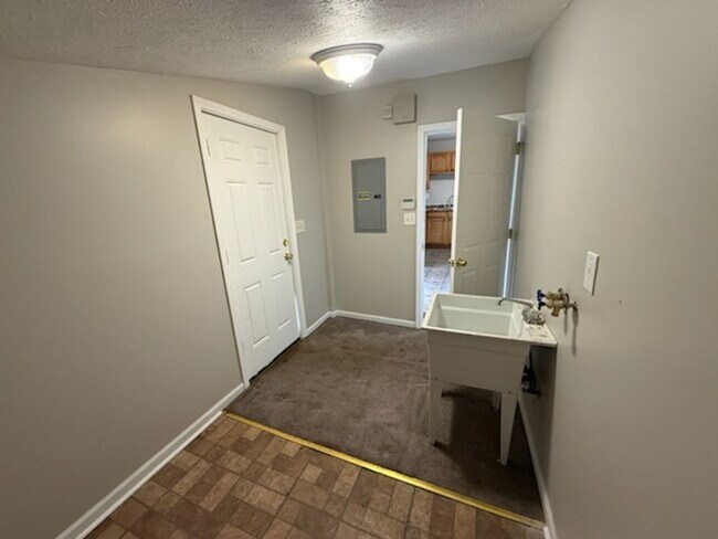 Building Photo - 3449 Erin Ave