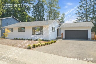 Building Photo - 13723 SE 173rd Pl