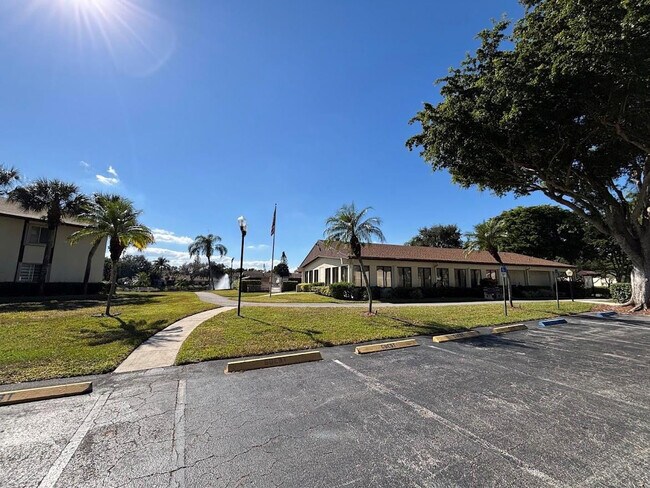 Building Photo - 4962 Sable Pine Cir