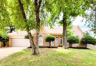 Building Photo - 7819 Freehold Dr