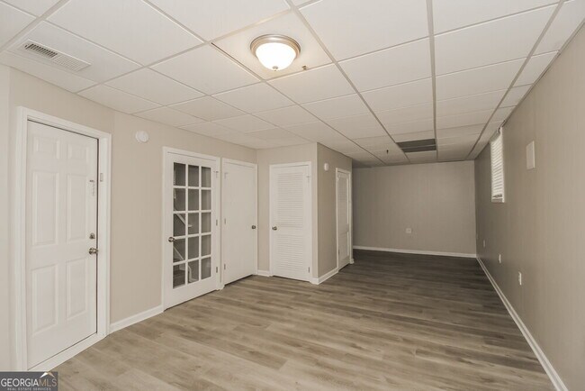Building Photo - 101 Salem Pl