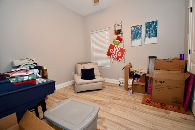 Building Photo - 4 Bed, 2 Bath Home in Ruston!