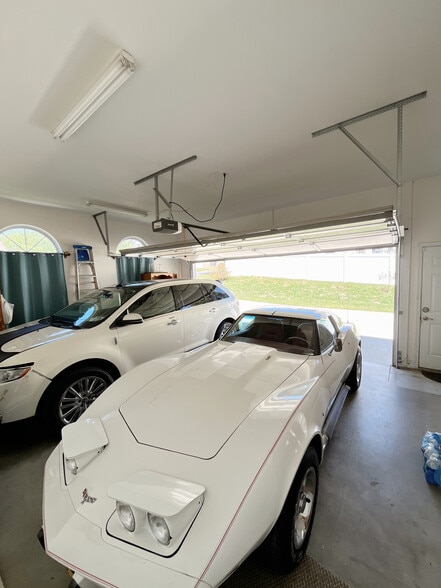 Building Photo - 1655 Briarcrest Dr