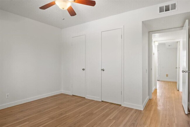 Building Photo - 620 S 1st St