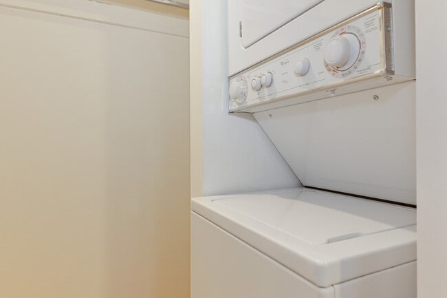 Building Photo - 2012 O St NW