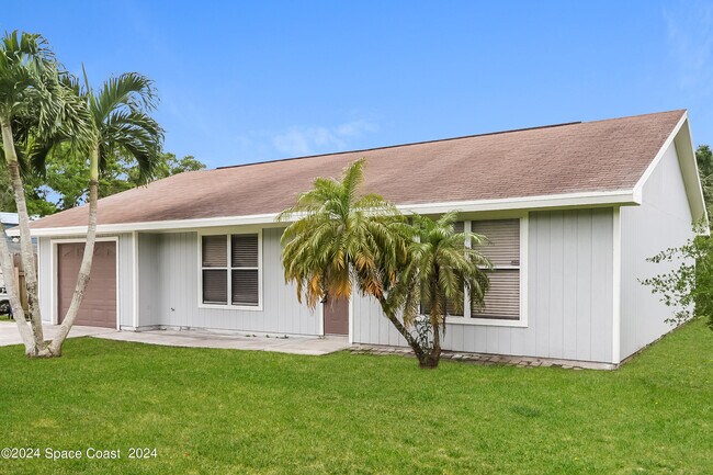 Building Photo - 1155 31st Ave SW