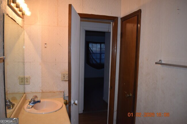 Building Photo - 3946 Vinson Robeson Dr