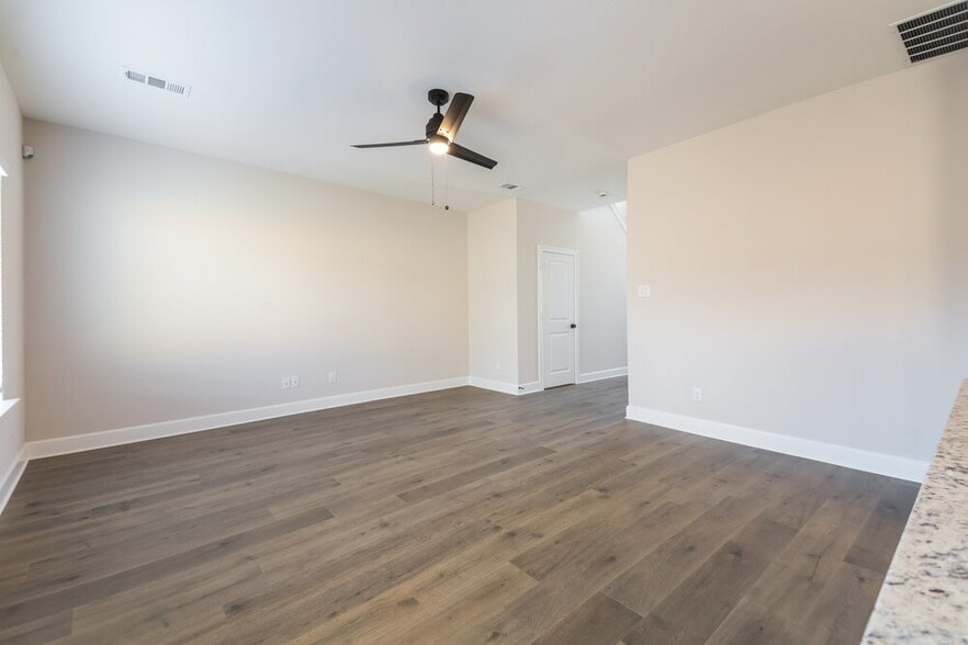 Building Photo - 1115 Windermere Wy