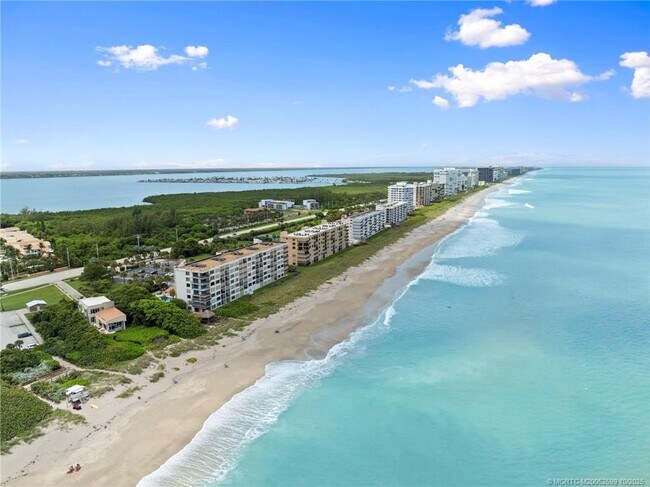Building Photo - 10310 S Ocean Dr