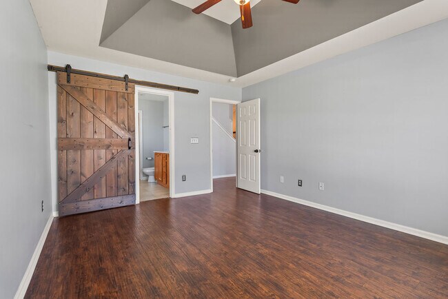 Building Photo - Winslow Home