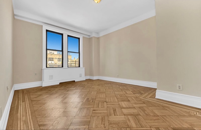 Building Photo - 220 W 98th St