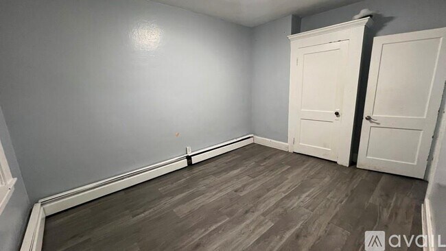 Building Photo - 42 De Soto St