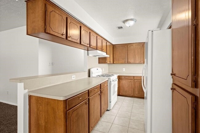 Building Photo - 6316 Olson Ln