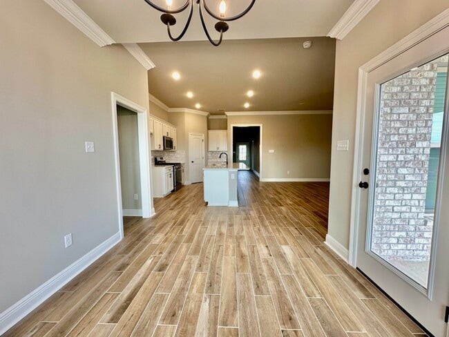 Building Photo - 78 Bon Ami Dr