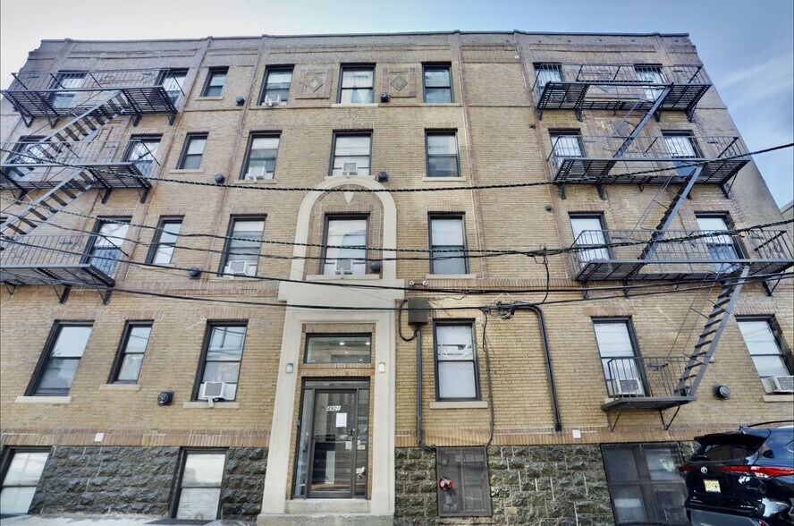 Building Photo - 4901 Murphy Pl