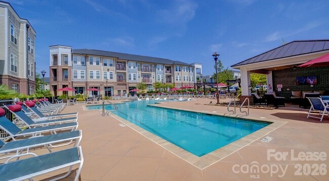 Building Photo - 16408 Holly Crest Ln