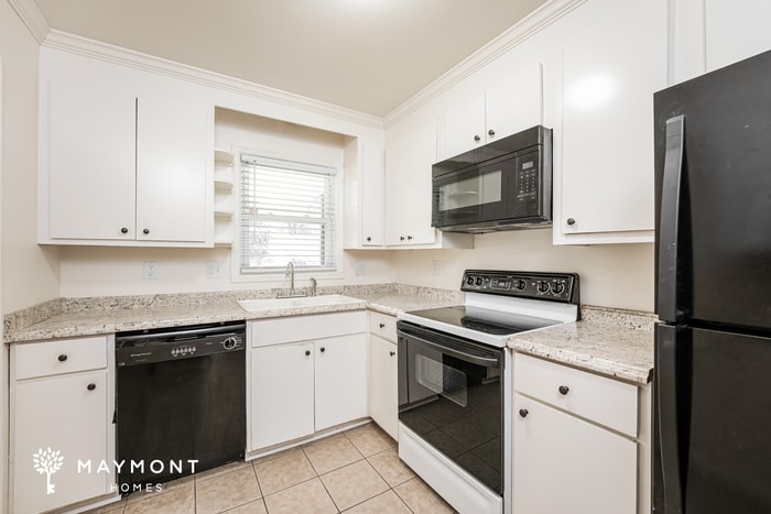 Building Photo - 4508 Outwood Dr