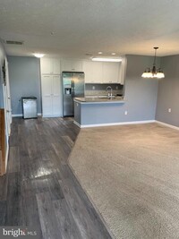 Building Photo - 4622 Deepwood Ct