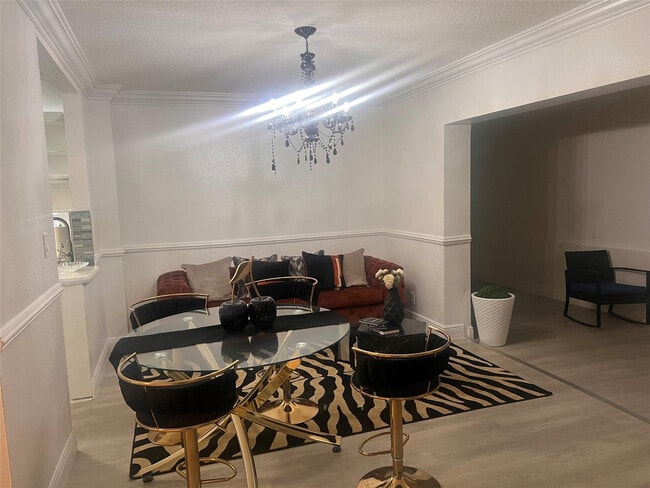 Building Photo - 1741 NE 39th St