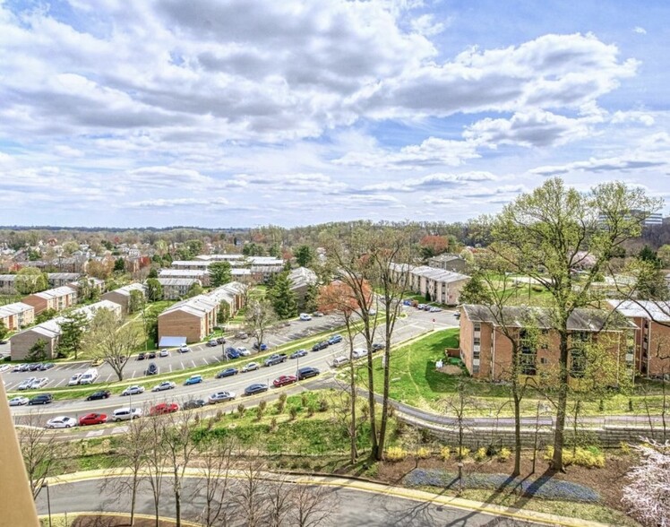 Dolley Madison Apartments - Dolley Madison at Tysons