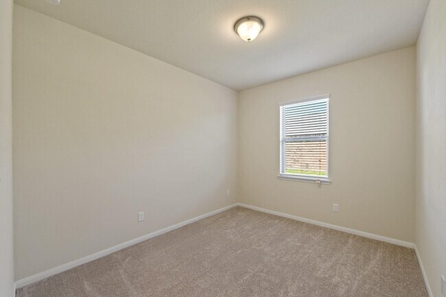 Building Photo - 14410 Sweetwater Dr