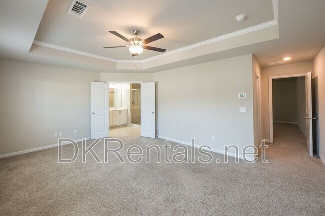 Building Photo - 1526 Fern Ridge Ln