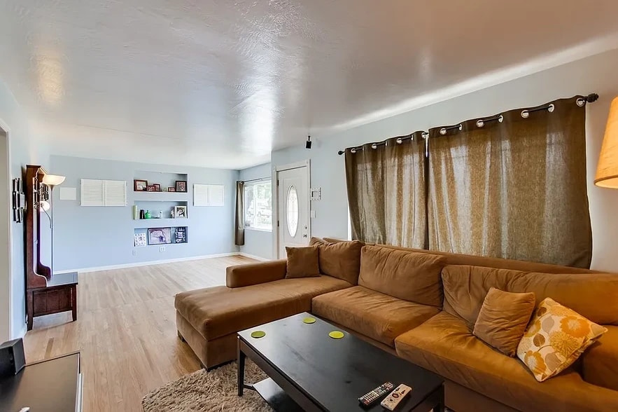 Building Photo - 6824 Harvala St