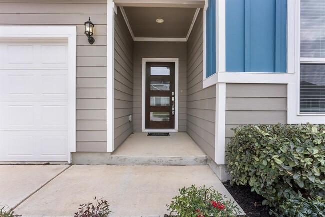 Building Photo - 1701 Jacey Way