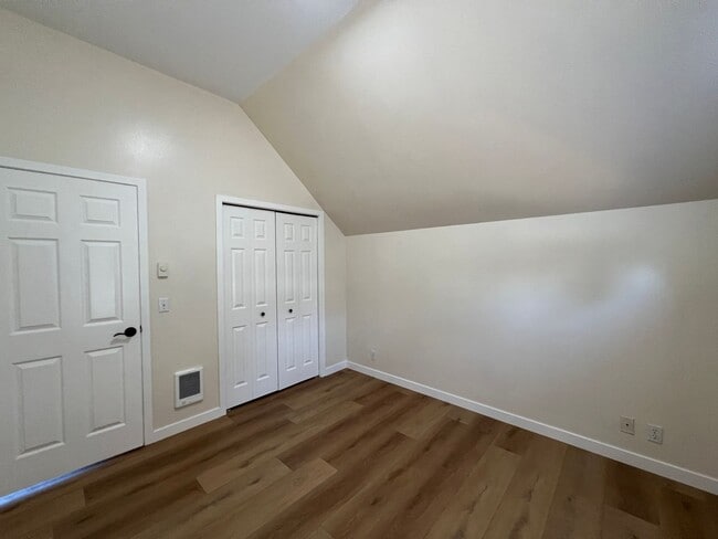Building Photo - 409/411 S 58th Street
