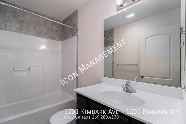 Building Photo - 1201 Kimbark Ave